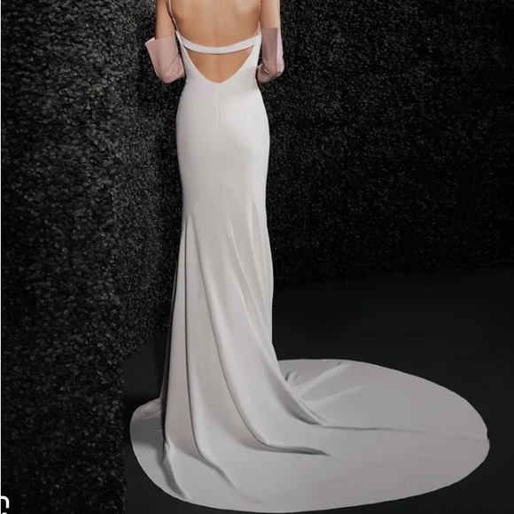 Elegant white long dress - Picture 2 of 4